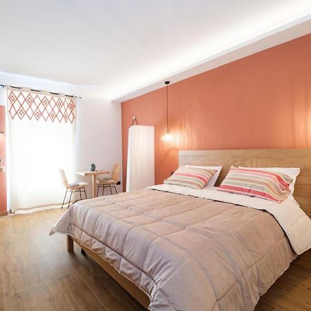 In Centro Da Carlotta Hotel Olbia Bagian luar foto
